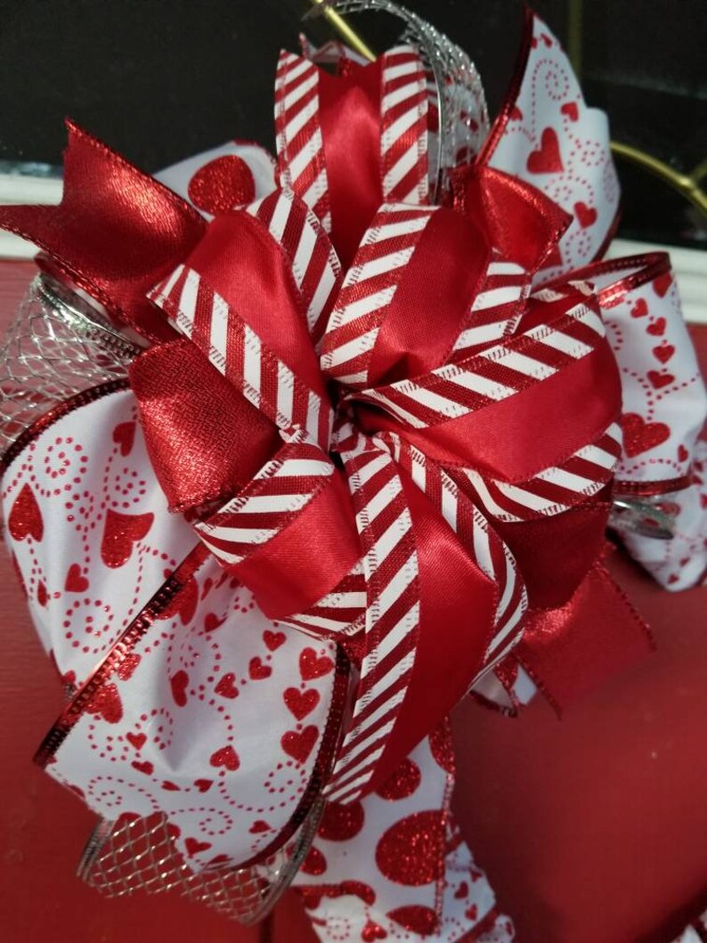 Valentine's Day Heart  Shaped Front Door décor Wreath Cute image 6