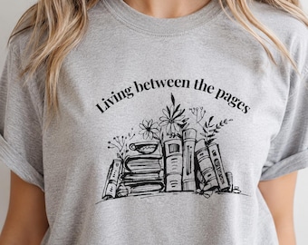 Bokälskare T-shirt Läsning Grafisk T-shirt Kvinnor Bokälskare Litterär Gåva Bibliofilkläder Mysig Illustration Topp Botanisk Stack Design Kläder