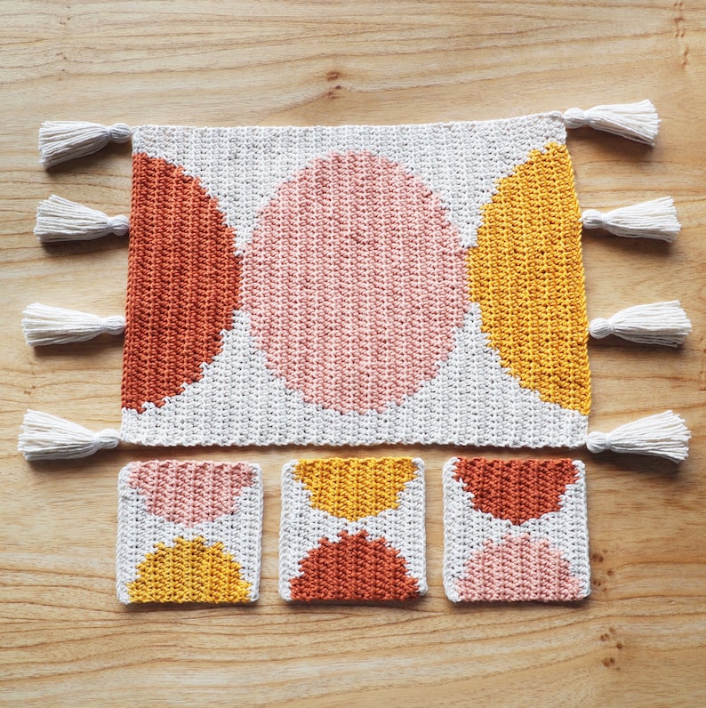 CROCHET PATTERN CIRCLES Placemat and Coasters Decor Modern Intarsia Crochet Retro Mid Century image 4