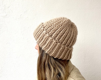 Bonnet en laine chunky, chapeau en laine d’hiver, chapeau tricoté à la main, chapeau d’hiver pour femmes, bonnet esthétique, accessoires d’hiver, bonnet chaud, bonnet beige