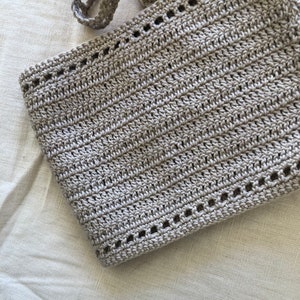Haut tricoté court, Crop top gris, haut en coton gris, bralette grise, t-shirt court au crochet, haut crochet, haut tube gris image 10