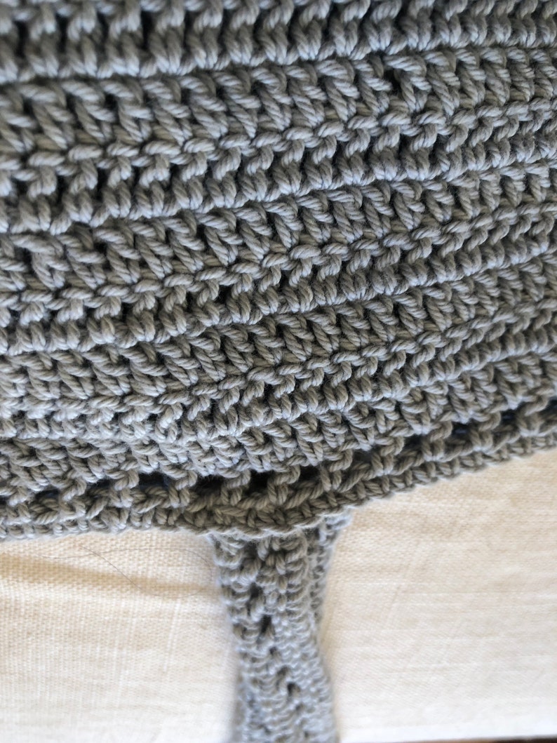 Haut tricoté court, Crop top gris, haut en coton gris, bralette grise, t-shirt court au crochet, haut crochet, haut tube gris image 8