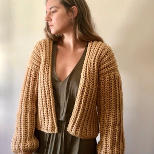 Crop knit cardigan, green knit oversize sweater, chunky wool cardigan, cable knit cardigan, knit bomber jacket, bulky sweater, wool coat image 8