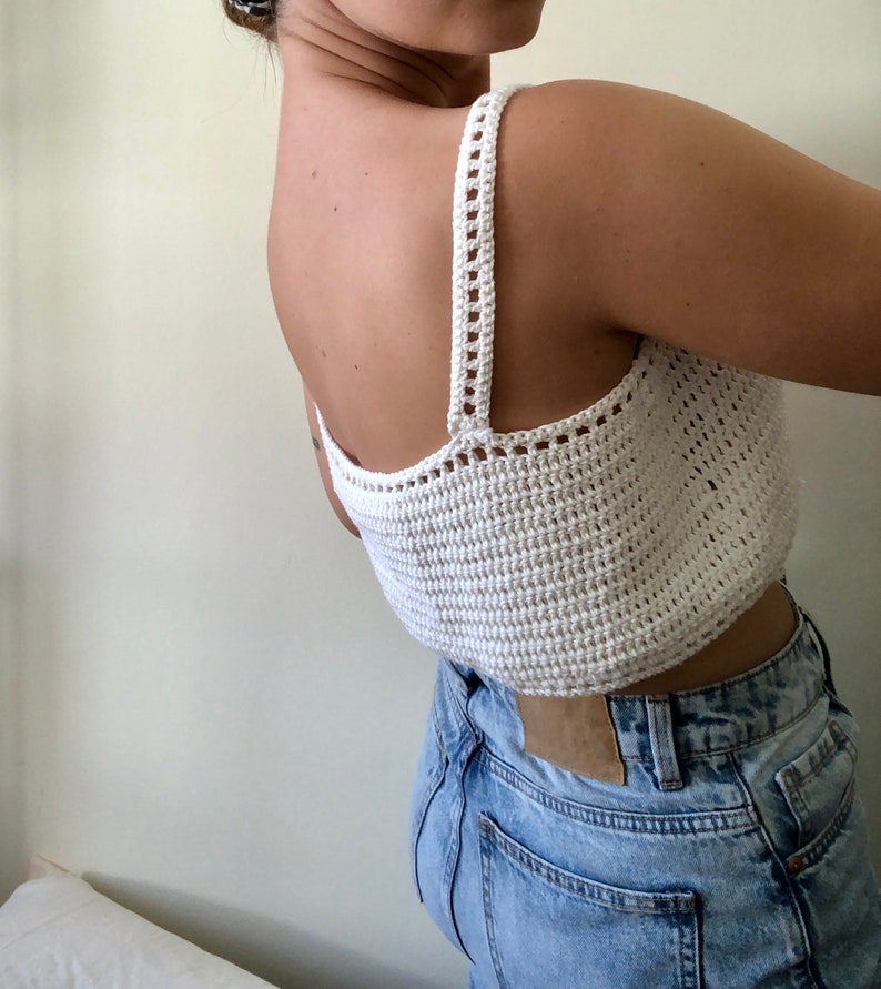 Crochet crop tee, Grey hand knit top, gray cropped top, sleeveless cotton top, square neckline, crochet bralette, bustier, hand knitted tank image 6