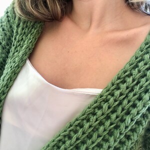 Crop knit cardigan, green knit oversize sweater, chunky wool cardigan, cable knit cardigan, knit bomber jacket, bulky sweater, wool coat image 7