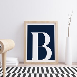 Letra "B", Inicial imprimible, Cartel de arte, Cartel de tipografía, Arte de pared, Decoración del hogar, Arte escandinavo, Decoración de monograma, Inicial, Color marino
