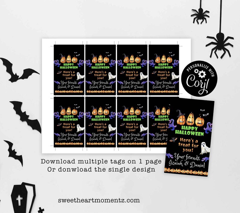 Pu&ograve; includere: Bigliettini regalo a tema Halloween con zucche, fantasmi e la scritta "Happy Halloween". I bigliettini sono neri con dettagli arancioni, viola e bianchi. I bigliettini sono personalizzati con nomi e la frase "Here's a treat for you!"