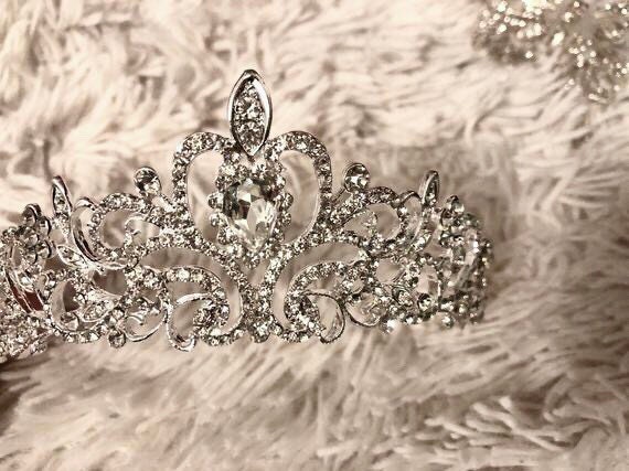 Handmade Glamorous Silver Diadem with Crystal Embellishments Luxury Silver Tiara Crown Diadem With Crystals, Bridal Hair  main image 3