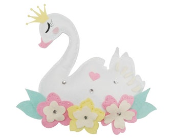 DIY felt kit - Swan. All materials are included. Suitable for kids and adults.