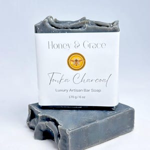 Activated Charcoal Soap - Handmade Soap for Acne - Natural Ingredients - Vegan Friendly