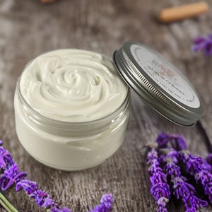 Leche de coco natural y manteca corporal de lavanda: hecha a mano, vegana, nutritiva, no grasosa, sedosa, calmante, aromaterapia, experiencia de spa, orgánica