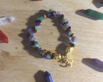 Buddha Ohm bracelet in amethyst, aventurine and tiger eye