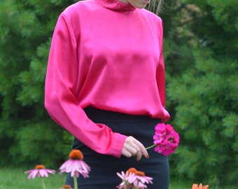 Soft & Shiny Magenta Long Sleeve Mock Neck Blouse, Vintage 1980s/1990s, Brand: Willowridge, Size 16