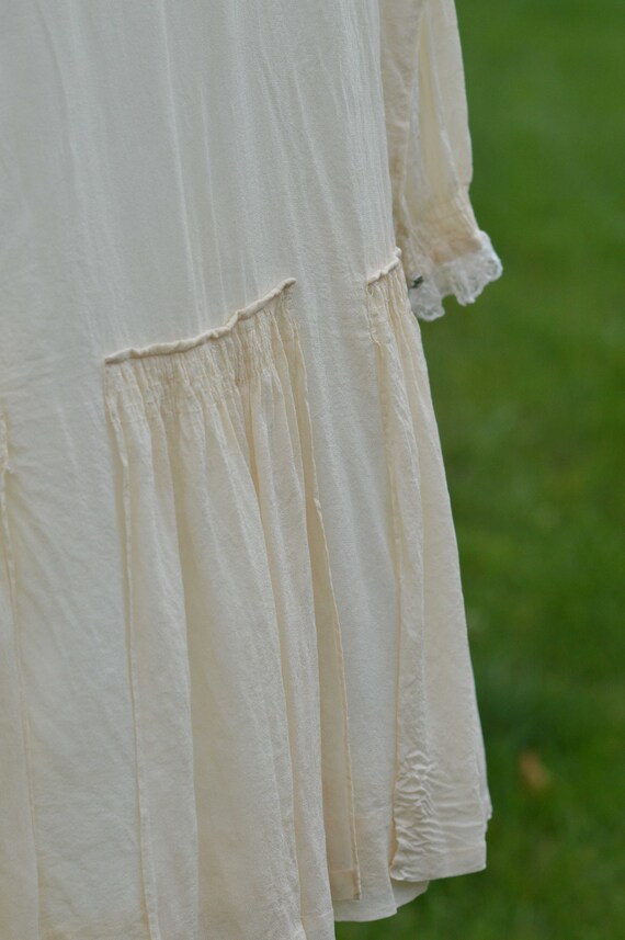 Child's Cream Dress with Lace Accent, Vintage 194… - image 4