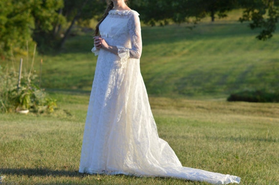 1970s Lace Empire Waist Cream Wedding Dress, Long… - image 1