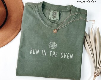 Bun in the Oven Comfort Colors® Shirt, Pregnancy Reveal Shirt, Baby Shower Gift, Mom to Be Gift, Expecting Mom Shirt, Maternity Shirt