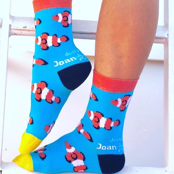 Colorful Unique CLOWNFISH ANIMAL SOCKS For Men And Women – Casual Crew Socks Gift For Clownfish Lovers Free Shipping Worldwide