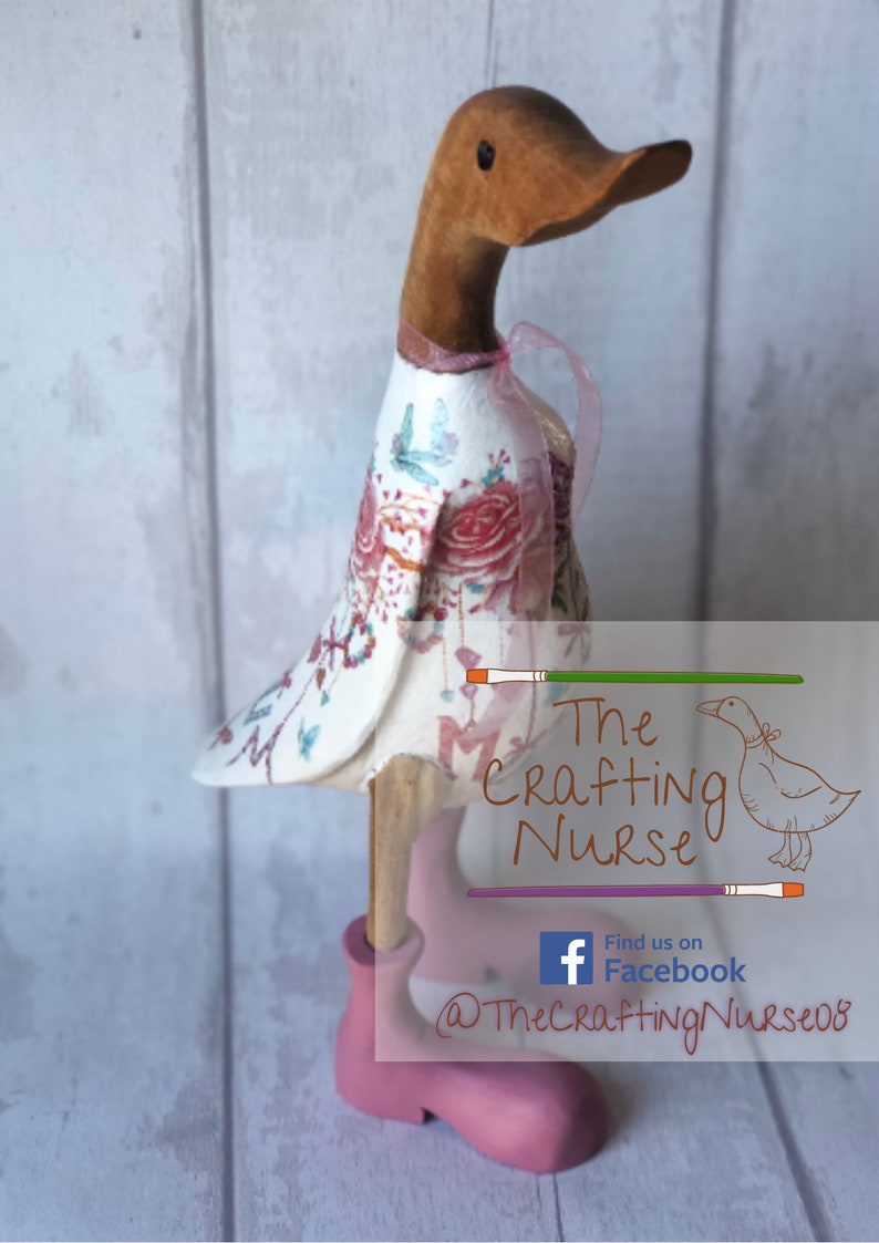 Charming Decoupaged Bamboo Wooden Duck with Floral Mum Design Perfect Gift for Mum Mothers Day Painted Boots Webbed Feet image 4