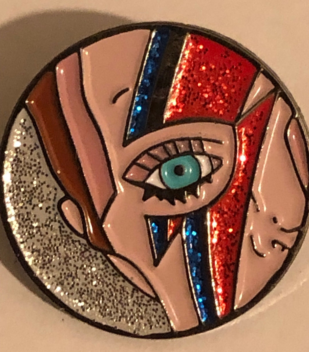 David Bowie Glitter Aladdin Sane Lightning Bolt Ziggy Rock Retro Enamel