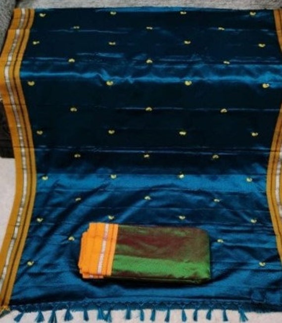 Resham Khan Saree With Contrast 