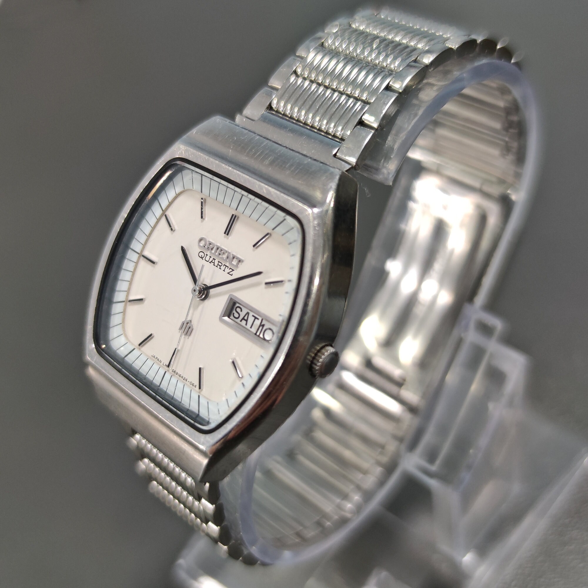 Orient Quartz 1980's Vintage Japanese Men's Watch Etsy