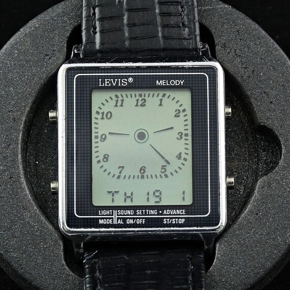 Extremely Rare Vintage Men's Digital Wrist Watch Levi… Gem