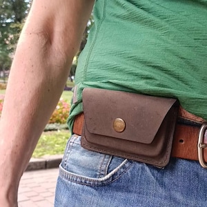 Leather Belt Card Holder, Minimalist Belt Pouch, Handmade Slim Wallet with Belt Loop, Molded Leather Card Sleeve, EDC Belt Case for Men