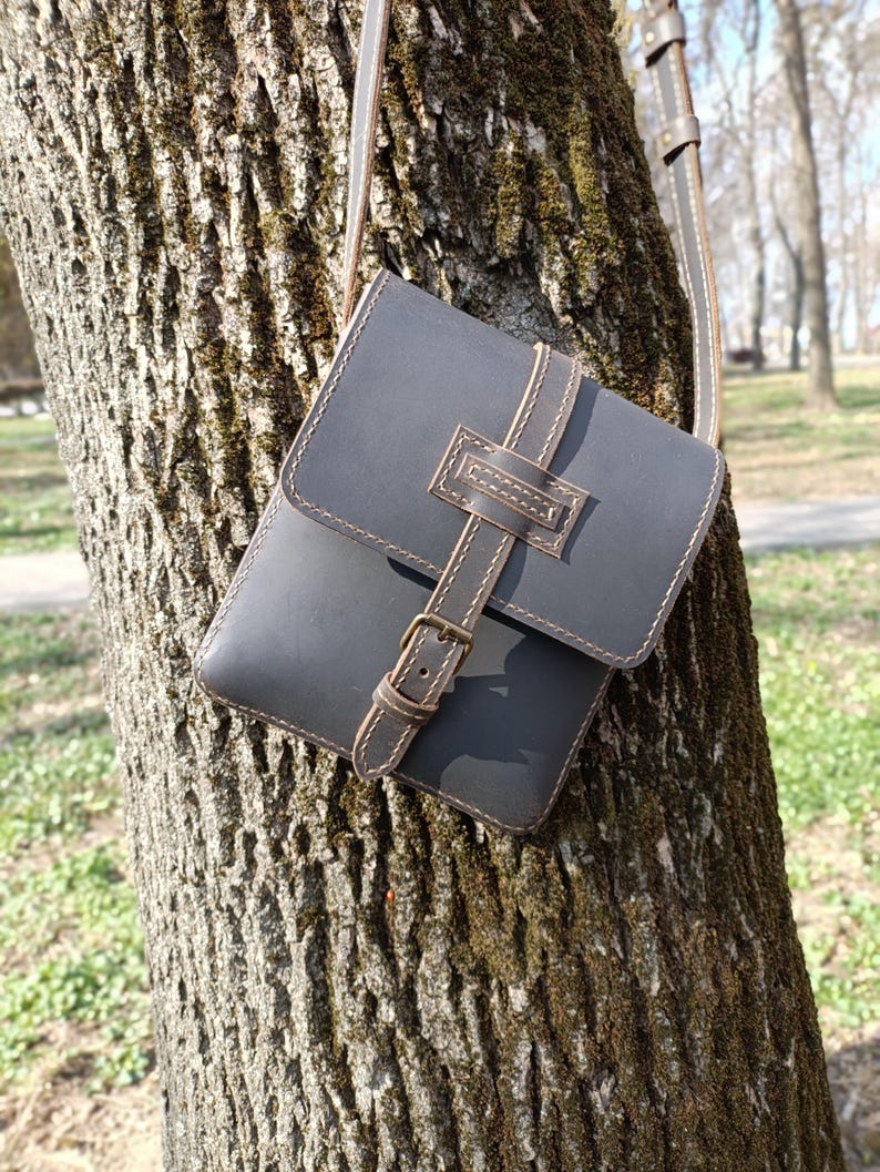 Handmade Leather Crossbody Bag: Small Messenger Shoulder Bag. image 2