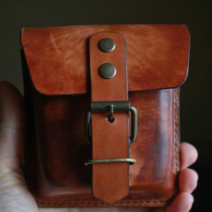 Handmade Leather Belt Pouch, EDC Waist Bag, Coin Card Holder image 3