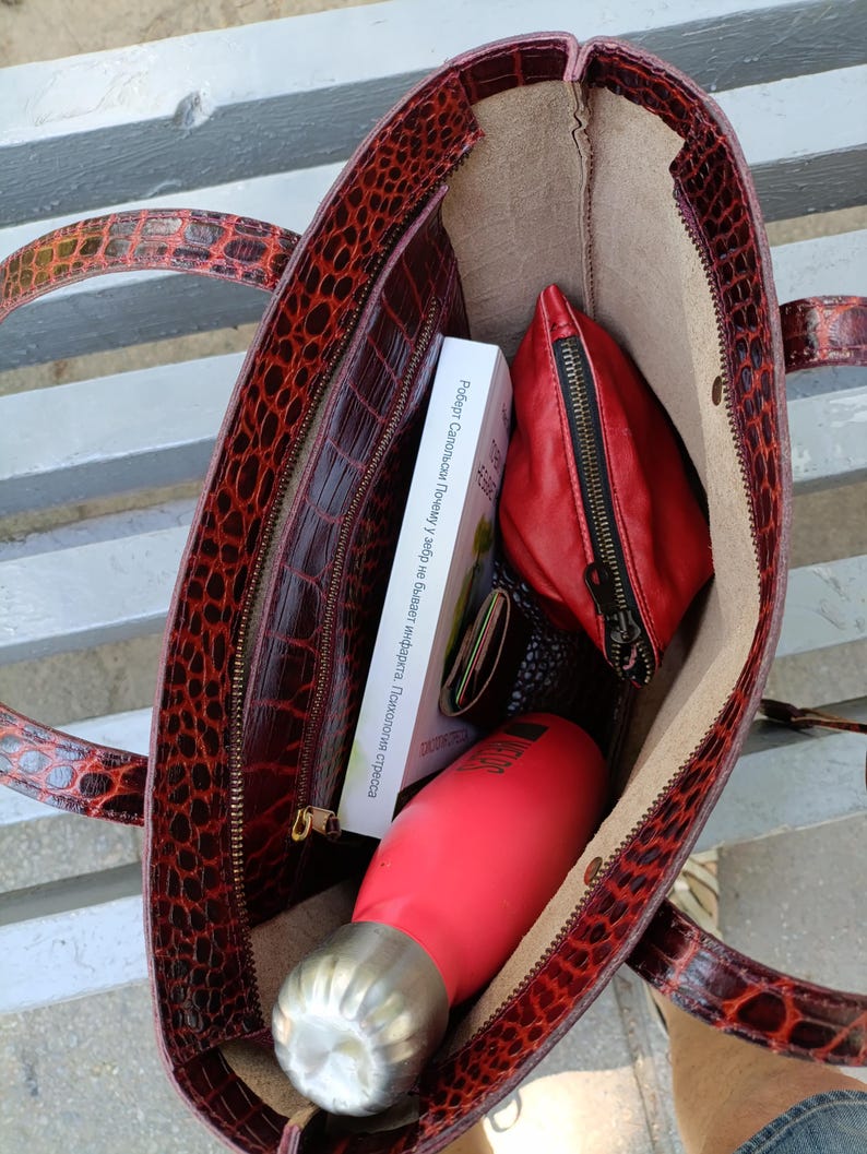 Handmade Croc Embossed Leather Tote Bag – Structured Luxury Handbag for Everyday Work Travel image 13