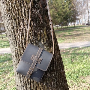 Handmade Leather Crossbody Bag: Small Messenger Shoulder Bag. image 1