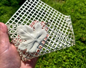 Vintage Metall Wand Organizer, Blatt Detail, Industrial Cottagecore Dekor