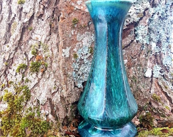Vaso vintage com esmalte verde escorrendo, cerâmica de estúdio, decoração de meados do século XX