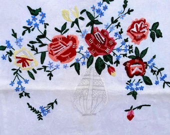 Vintage geborduurde linnen handdoek, gebloemd boerderijtextiel, rustiek huisjedecor, lange tafelloper