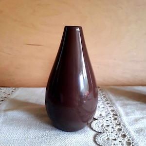 Vintage minimalist brown ceramic vase, glossy teardrop bud vase, Scandinavian-style decor