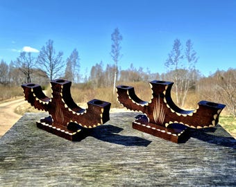 Par de candelabros de madera de estilo moderno de mediados de siglo, juego de tres portavelas vintage.