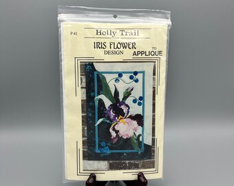 Holly Trail Iris Flower Applique Quilt Craft Kit Wall Hanging