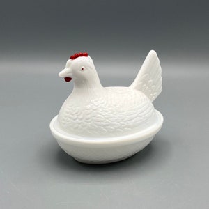 Westmoreland Milk Glass Hen On A Nest