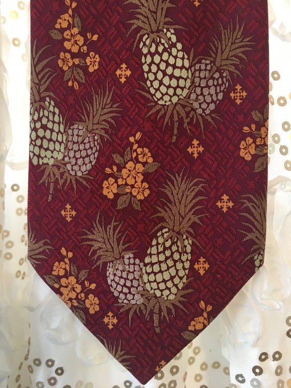 Vintage (Tommy Bahama) 100% Silk Tie - image 2