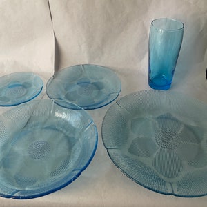 Beautiful Vintage Turquoise Light Blue 5 Piece Handblown Glass Dish Set