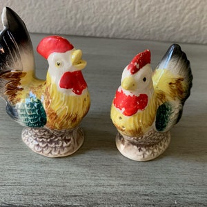Vintage Chicken/Rooster Salt and Pepper Shakers Made in Japan