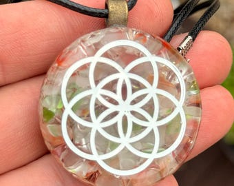 Agate Orgonite® Pendant – 0rgone Energy Mandala Necklace – Protection & Harmony Jewelry