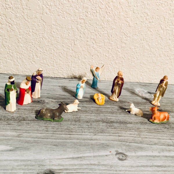 Christmas Decor, Nativity Set, Nativity Scene, Christmas Village, Shadow Box, Figurines, Miniatures, Vintage Christmas Decorations, Diorama