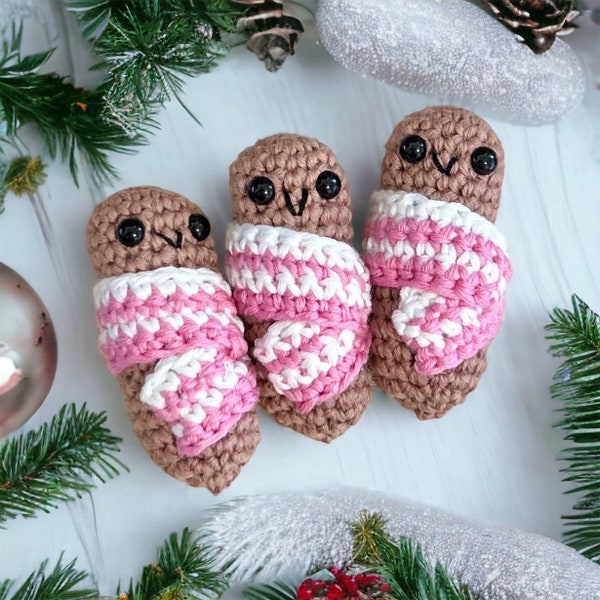 Made to Order Handmade Crochet Pig in Blanket, stocking fillers, Christmas cracker filler, secret Santa gifts, Christmas decor, crochet food
