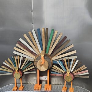 Rustic Wooden Turkey Centerpiece: Farmhouse Fall Decor