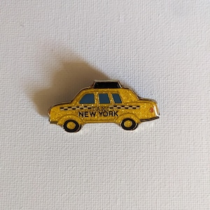 Vintage Yellow New York Taxi Cab Pin Badge Collector Gift
