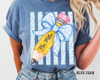 Camiseta personalizada para profesor/a Comfort Colors©, camiseta con nombre personalizado para profesor/a, regalo floral coqueto para profesor/a, camiseta de vuelta al cole para profesor/a de jardín de infancia