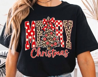 Merry Christmas Tree Shirt, Red Bow Christmas Tee for Women, Festive Merry Bright Leopard Xmas Holiday Gift