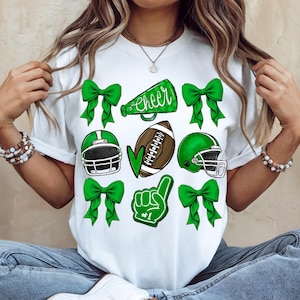 Camiseta personalizada de fútbol americano con lazo, camiseta de mamá animadora de fútbol americano, camiseta de mascota de animadora Coquette, camiseta con nombre de mascota escolar, mamá animadora imagen 7