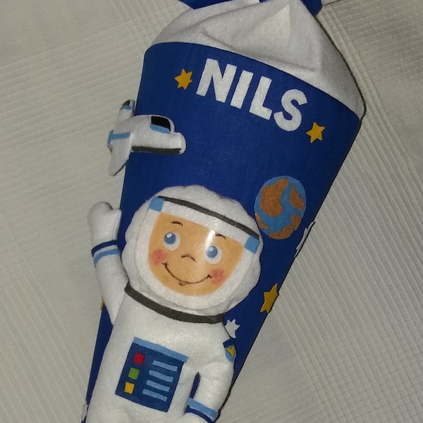 Schultüte Astronaut mit Spaceshuttle